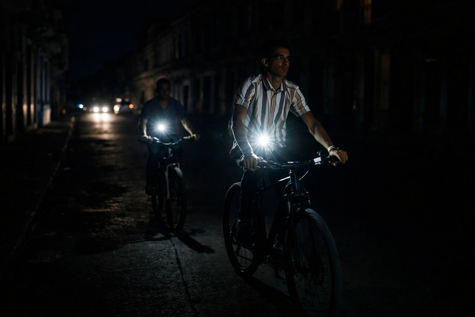 Trump aprieta. Cuba se apaga.